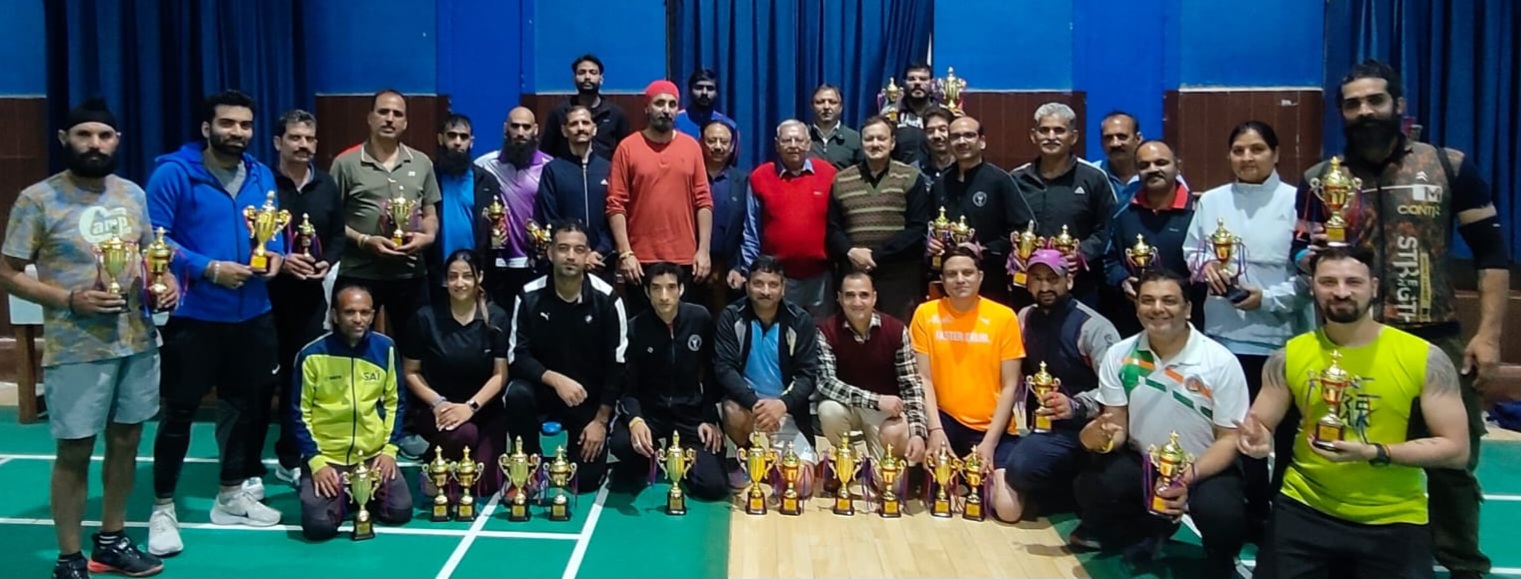 Badminton veteran Som Raj hails BAJK for seniors event 